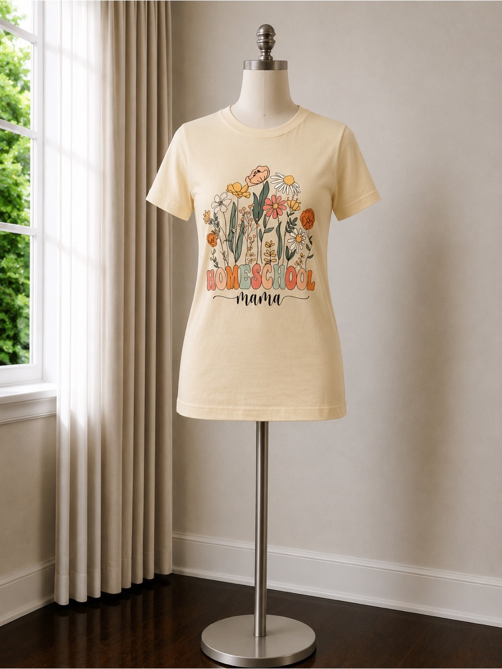 NWOT Homeschool Mama Graphic Tee